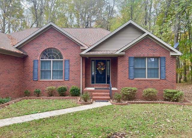Property at 3140 Cherrywood Dr, Owensboro, KY 42303, 4 beds, 3 baths