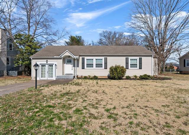 Property at 529 Nutwood St, Bowling Green, KY 42103, 3 beds, 2 baths