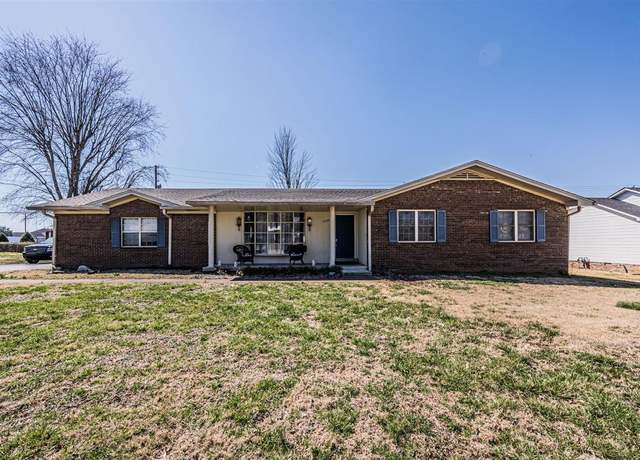 Property at 1529 Highland Way, Bowling Green, KY 42104, 4 beds, 2 baths