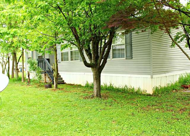 Property at 2426 Ken Bale Blvd, Bowling Green, KY 42103, 3 beds, 2 baths