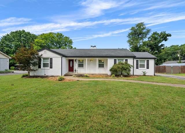 Property at 2721 Smallhouse Rd, Bowling Green, KY 42104, 6 beds, 3 baths