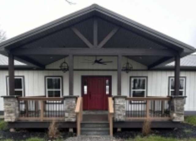 Property at 278 Scott Rd, Scottsville, KY 42164, 3 beds, 2 baths