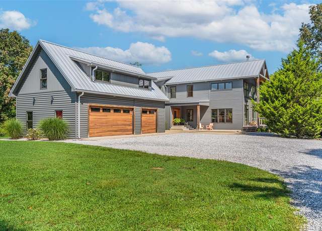 Property at 1028 Goodrum Rd, Bowling Green, KY 42104, 4 beds, 4.5 baths