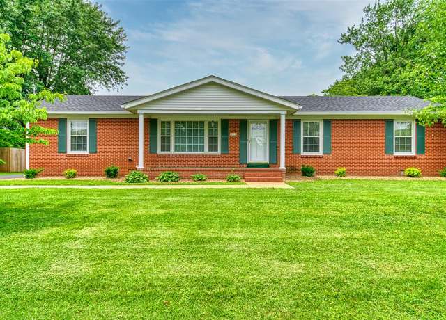 Property at 103 Poplar St, Russellville, KY 42276, 3 beds, 2.5 baths