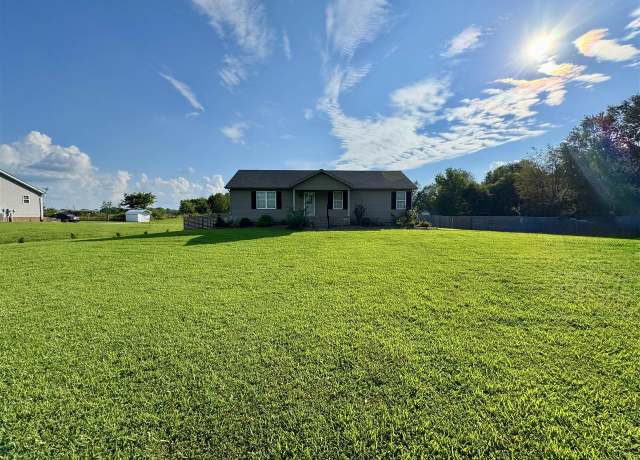 Property at 1009 Will Bohannon Rd, Smiths Grove, KY 42171, 3 beds, 3 baths