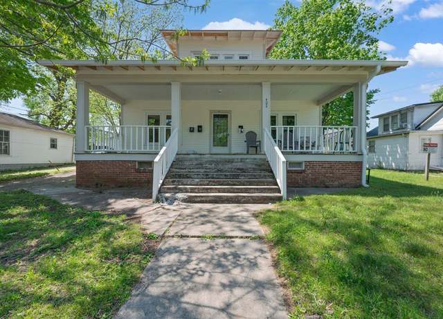 Property at 402 E Wayne St, Glasgow, KY 42141, 7 beds, 5 baths