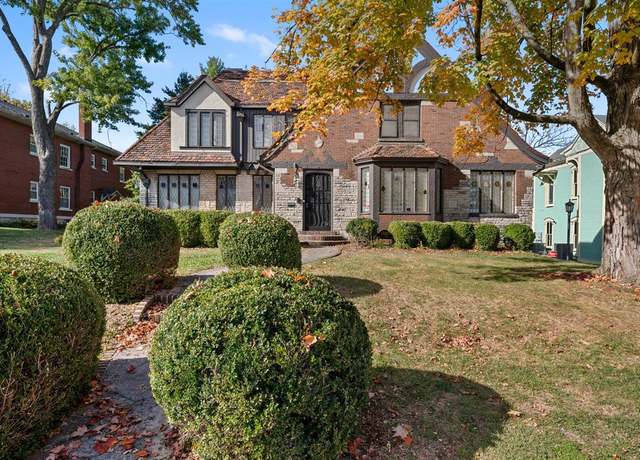 Property at 1333 State St, Bowling Green, KY 42101, 3 beds, 4 baths