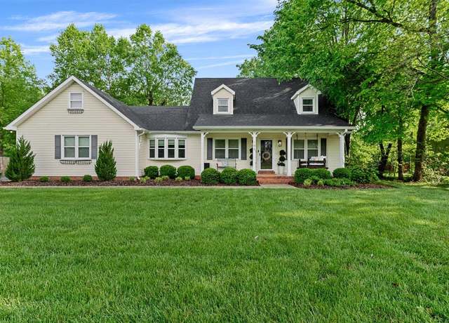 Property at 185 Huckleberry Way, Bowling Green, KY 42104, 3 beds, 2.5 baths