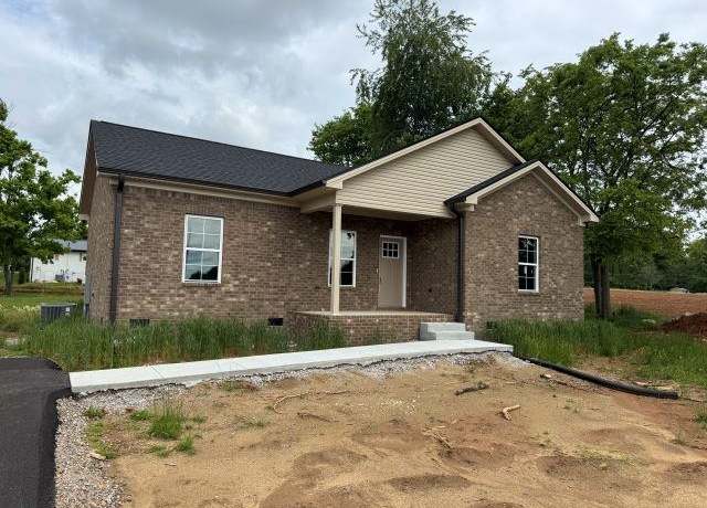 Property at 708 Timothy Ln, Bowling Green, KY 42101, 3 beds, 2 baths