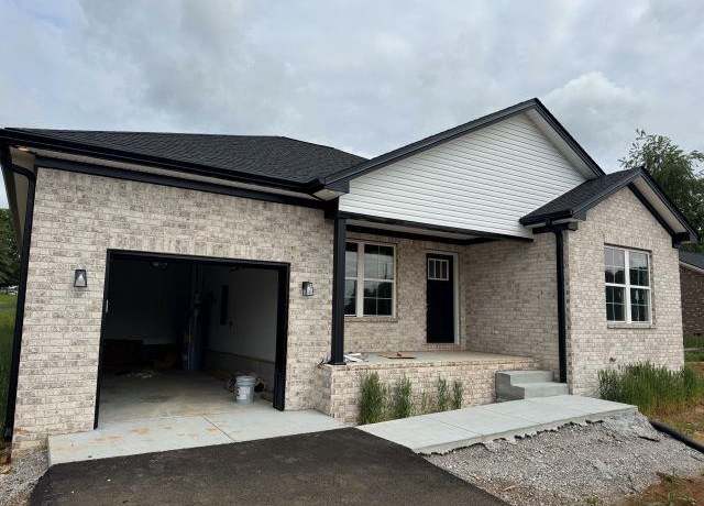 Property at 702 Timothy Ln, Bowling Green, KY 42101, 3 beds, 2 baths
