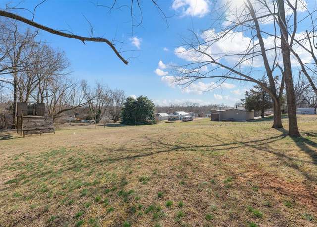 Property at 101 Third St, Glasgow, KY 42141