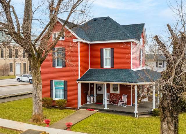 Property at 292 W 5th St, Russellville, KY 42276, 4 beds, 2 baths