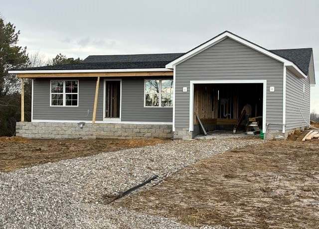 Property at 8854 Richardsville Rd, Bowling Green, KY 42101, 3 beds, 2 baths