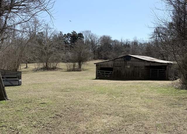 Property at 1196 Cornwell Rd, Scottsville, KY 42164, 2 beds, 1 bath