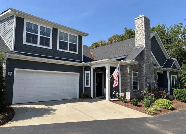 Property at 2500 Crossings Blvd, Bowling Green, KY 42104, 3 beds, 3 baths