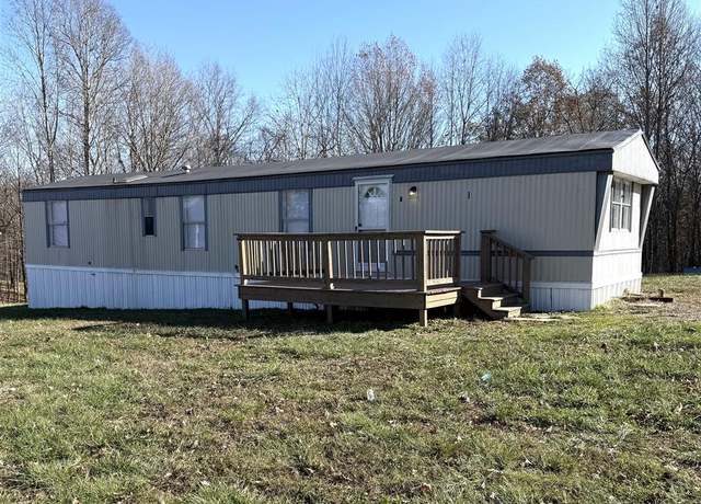 Property at 3088 Old Gallatin Rd, Scottsville, KY 42164, 2 beds, 1 bath