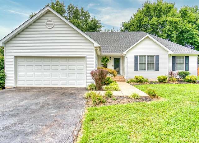 Property at 625 Green Valley Dr, Russellville, KY 42276, 3 beds, 2 baths