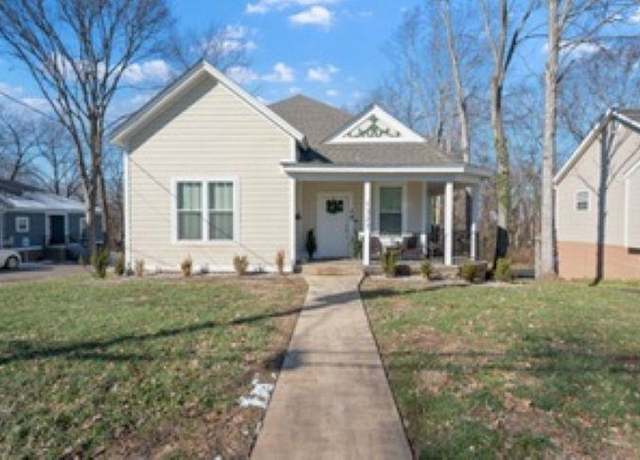 Property at 1327 Park St, Bowling Green, KY 42101, 6 beds, 4 baths