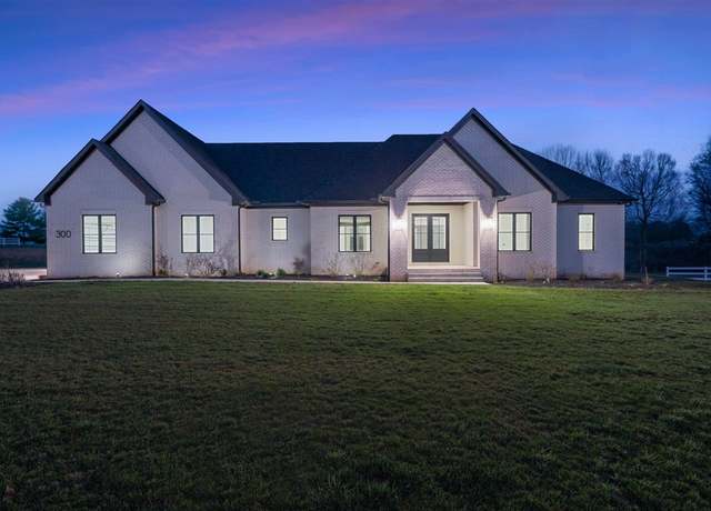 Property at 300 The Trace Cir, Alvaton, KY 42122, 4 beds, 3.5 baths