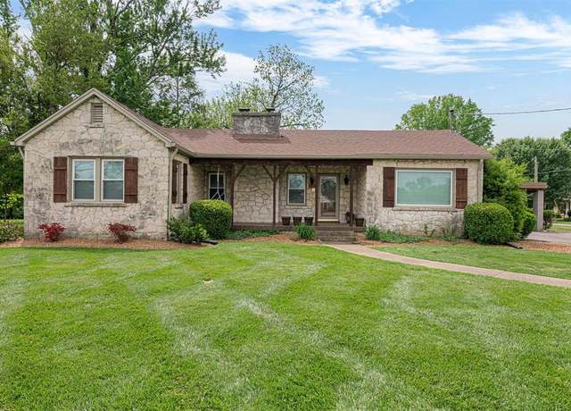 Property at 680 Covington St, Bowling Green, KY 42103, 3 beds, 2 baths