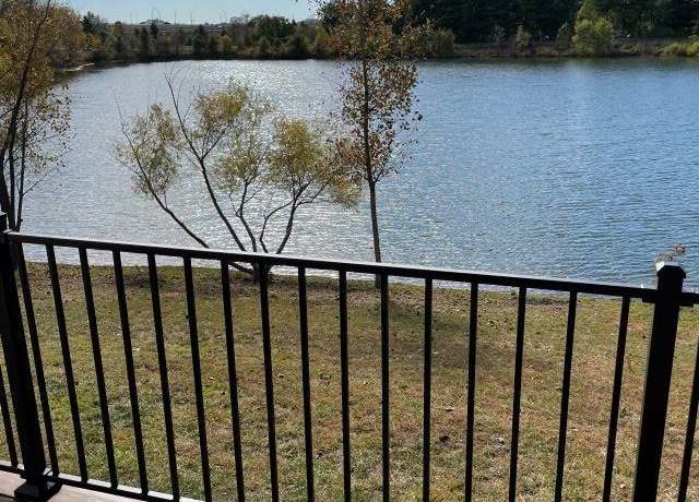 Property at 2076 Moonbeam Ct, Bowling Green, KY 42104, 3 beds, 2.5 baths