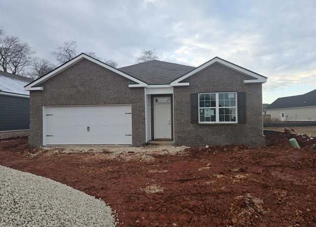 Property at 9017 Bluestem Cir, Bowling Green, KY 42104, 4 beds, 2 baths