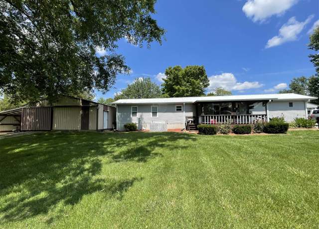 Property at 79 Eddings Ln, Scottsville, KY 42164, 5 beds, 2.5 baths