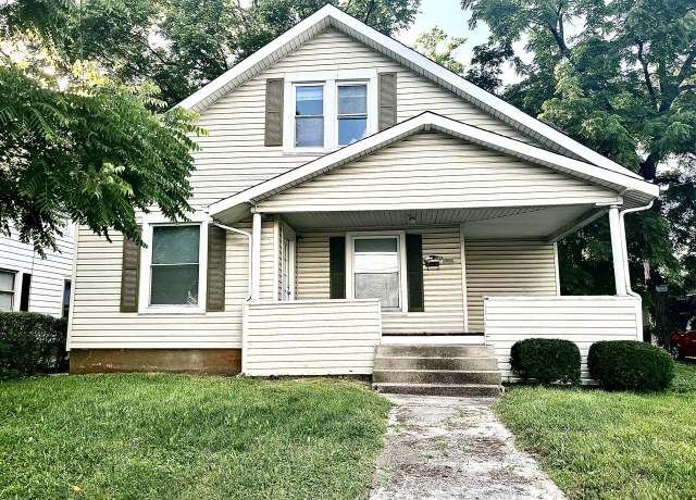Property at 1113 Kentucky St, Bowling Green, KY 42101, 4 beds, 1 bath
