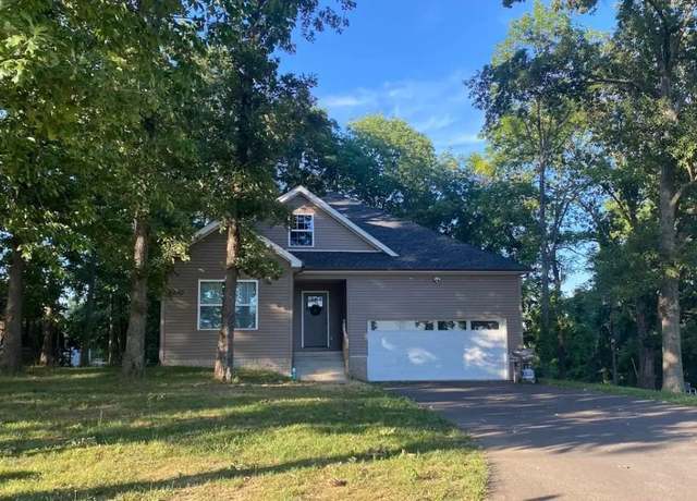 Property at 514 Sweeney Ln, Bowling Green, KY 42101, 3 beds, 2 baths