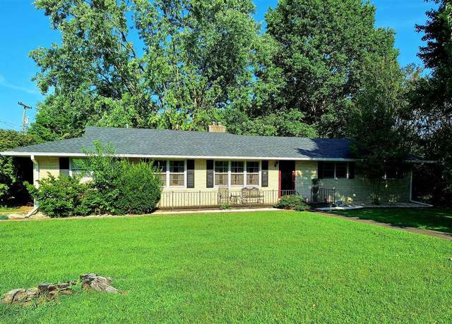 Property at 406 Scott Ln, Bowling Green, KY 42103, 3 beds, 2 baths
