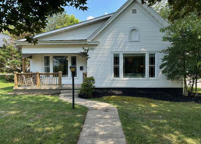 Property at 616 South Green St, Glasgow, KY 42141, 3 beds, 2 baths