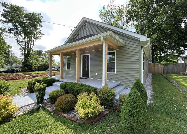 Property at 838 Hope St, Bowling Green, KY 42101, 3 beds, 2 baths