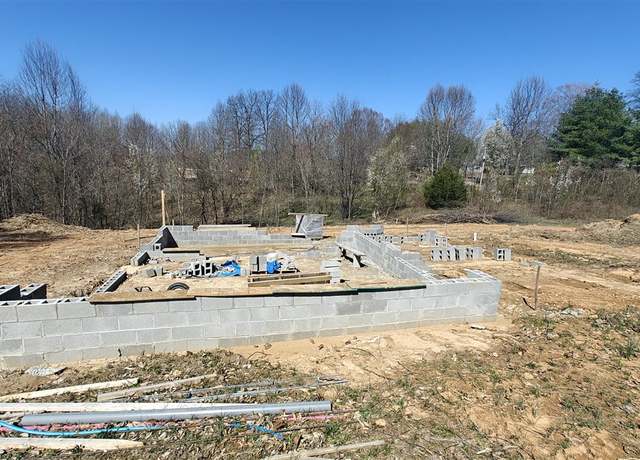 Property at 348 Fred Page Rd, Edmonton, KY 42129