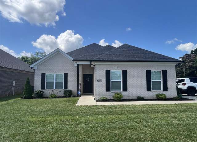 Property at 1095 County House Ln, Bowling Green, KY 42101, 3 beds, 2 baths