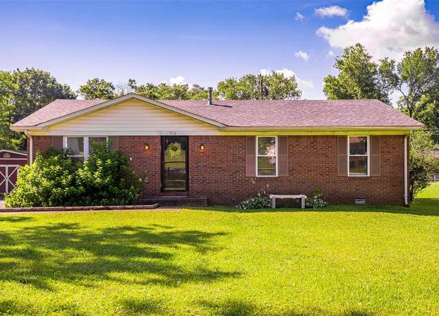 Property at 913 Mimosa Ln, Russellville, KY 42276, 3 beds, 2 baths