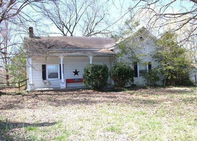 Property at 6493 Old Scottsville Rd, Alvaton, KY 42122, 3 beds, 1 bath