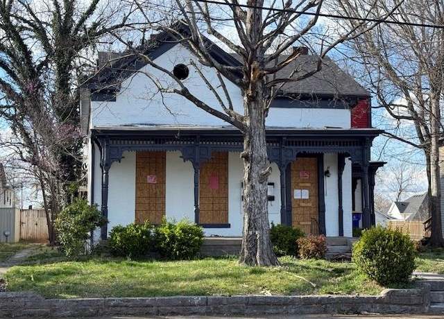 Property at 1173 Kentucky St, Bowling Green, KY 42101, 5 beds, 5 baths
