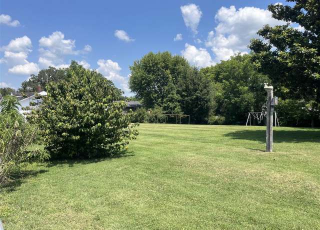 Property at 208 N Welch St, Scottsville, KY 42164