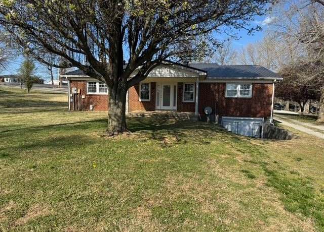 Property at 211 East Ln, Scottsville, KY 42164, 3 beds, 2 baths