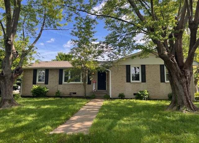 Property at 302 Peebles Ave, Franklin, KY 42134, 3 beds, 2 baths