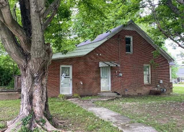 Property at 1019 W Cedar St, Franklin City, KY 42134