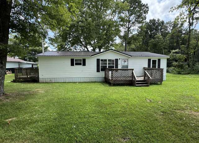 Property at 670 Walkers Chapel Rd, Adolphus, KY 42164, 3 beds, 2 baths