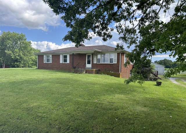 Property at 5215 Scottsville Rd, Franklin, KY 42134, 4 beds, 2 baths