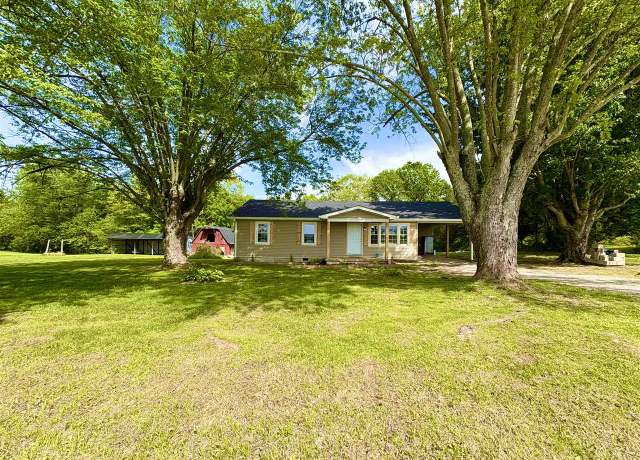 Property at 253 Mud Creek Rd, Morgantown, KY 42261, 3 beds, 2 baths