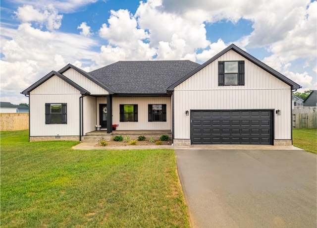 Property at 111 Planters Way, Auburn, KY 42206, 3 beds, 2 baths