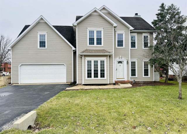 Property at 1431 Jenny Ct, Bowling Green, KY 42103, 4 beds, 2.5 baths