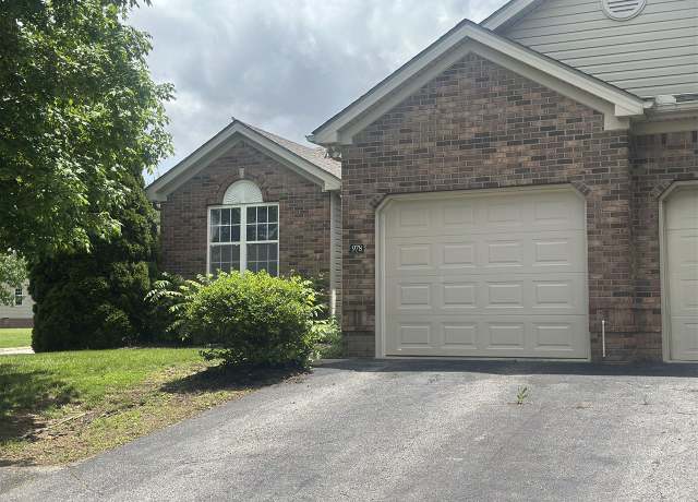 Property at 978 Riverbend St, Bowling Green, KY 42104, 2 beds, 2 baths