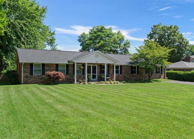 Property at 1608 Sherwood Dr, Bowling Green, KY 42103, 4 beds, 3 baths