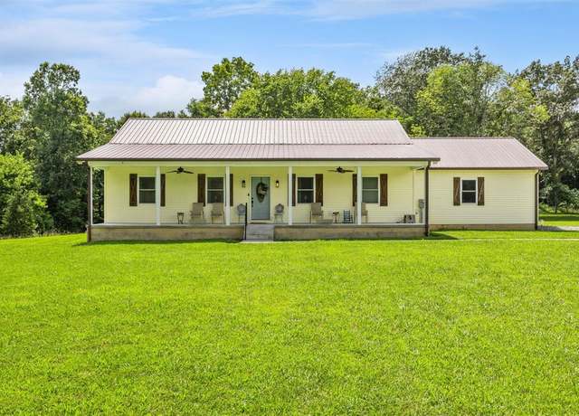Property at 1361 Walkers Chapel Rd, Adolphus, KY 42120, 2 beds, 2 baths