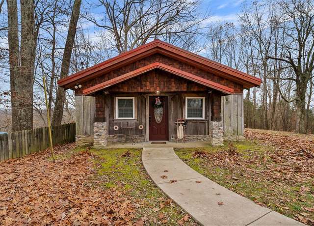 Property at 1556 Matthews Mill Rd, Glasgow, KY 42141, 2 beds, 1.5 baths